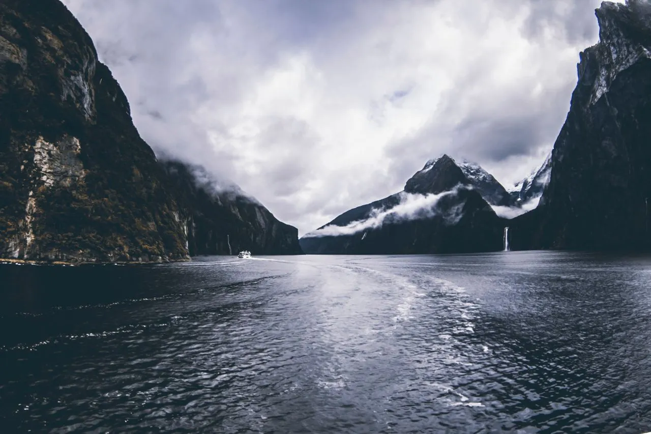 Milford Sound Excursion - Image 1
