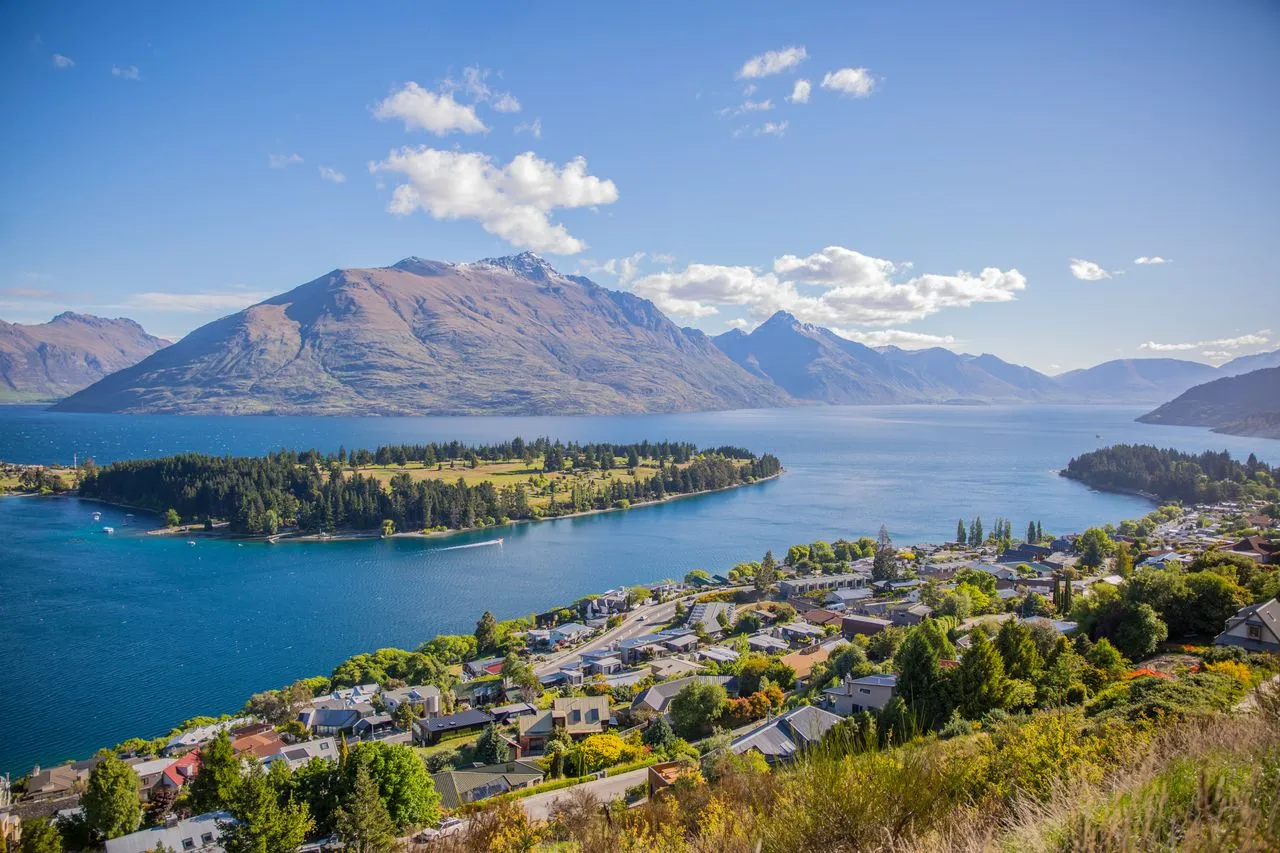 Dunedin to Queenstown - Image 1