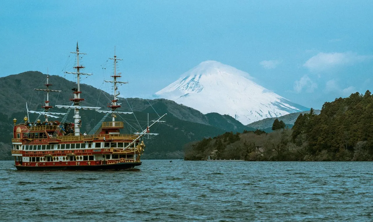 Tokyo to Hakone - Image 1