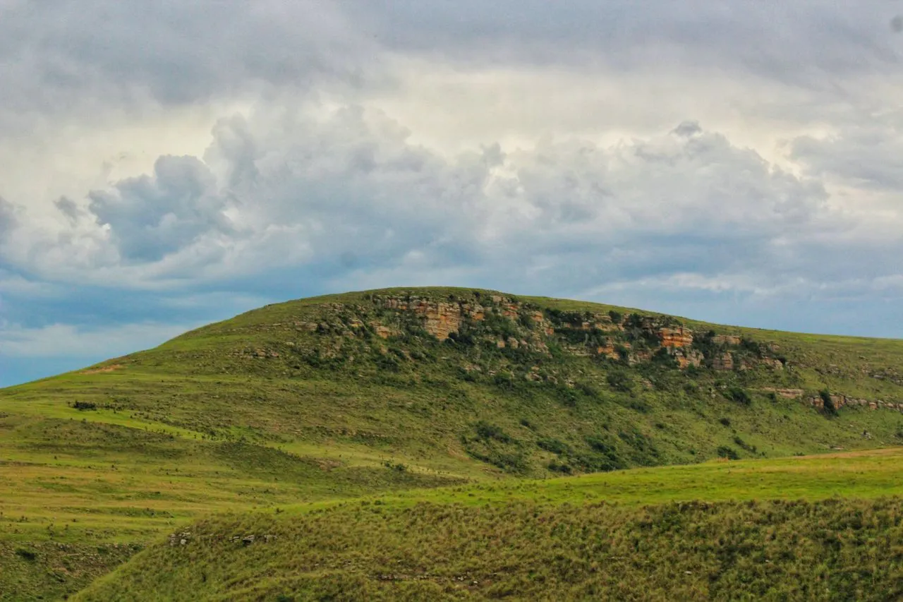 Valley of the 1000 Hills - Image 1
