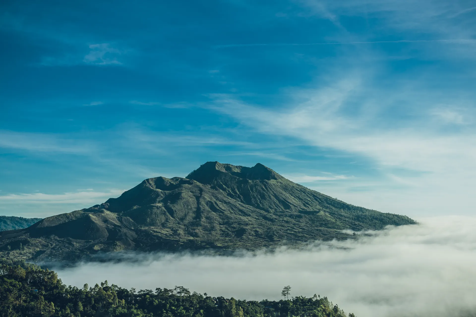 Bali Waterfalls, Swings and Secret Beaches