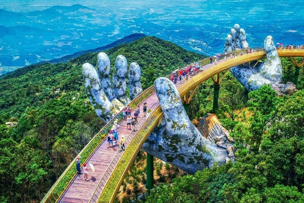 Hanoi and Da Nang Heritage Coast